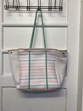 Jen & Co. Coralia Neoprene women’s rope tote Bag, a durable & washable tote bag